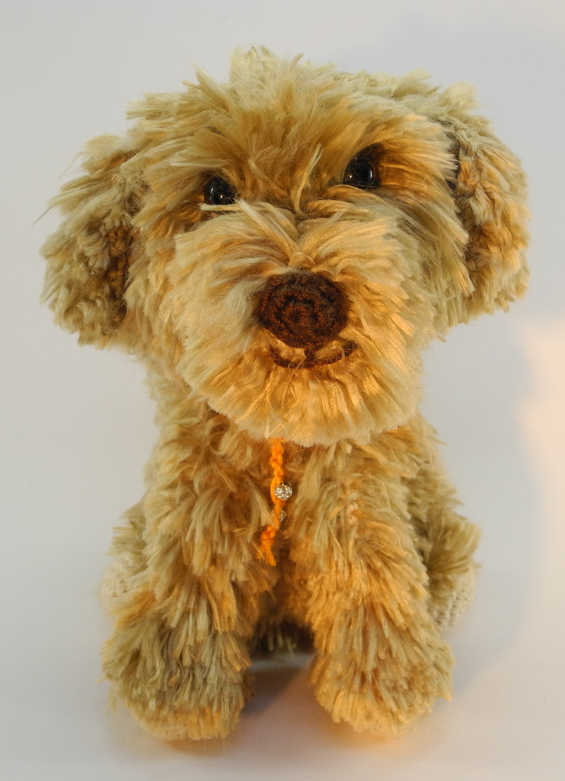Perrito de Línea: Peludo café Perrito de Línea: Peludo café